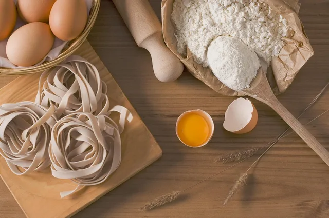 pasta, fettuccine, fresh pasta, ingredients, flour, eggs, flat lay, food, italian, gastronomy, cooking, raw, pasta, flour, food, food, food, food, food, cooking, cooking, cooking. Ghost kitchen price list and profit model